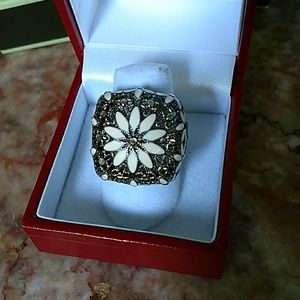 Sterling black rhodium enamel flower ring